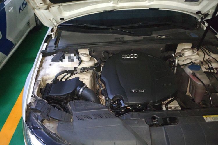 Used Audi A4L 2015 35 TFSI Automatic Comfort Model Engine Bay Right