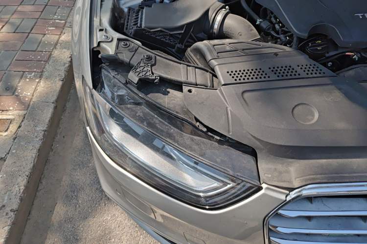 Used Audi A4L 2015 45 TFSI quattro Individual Sport Edition Engine Bay Right