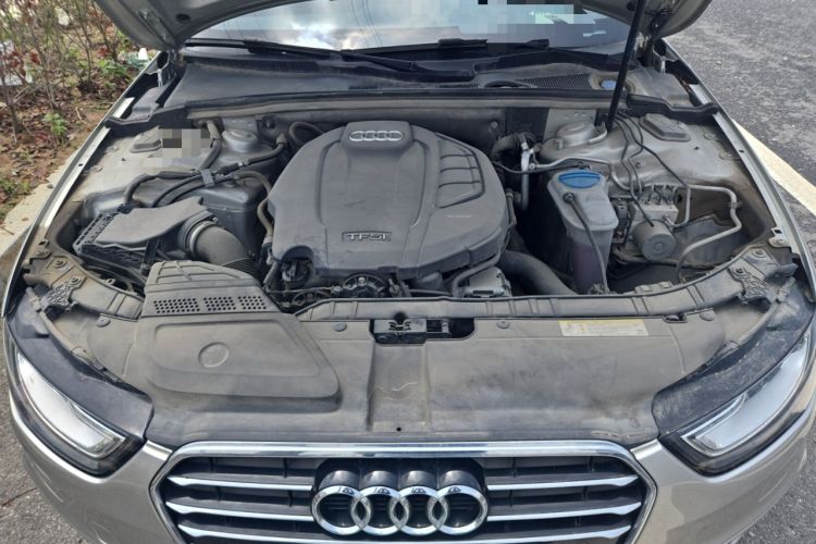 Used Audi A4L 2015 35 TFSI Automatic Comfort Model Engine Bay