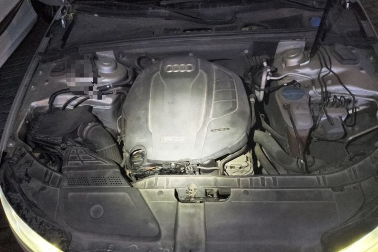 Used Audi A4L 2015 35 TFSI Automatic Luxury Edition Engine Bay