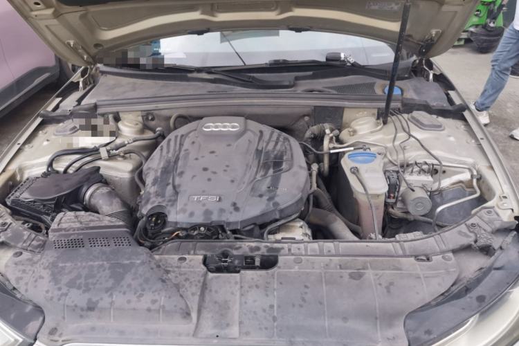 Used Audi A4L 2015 35 TFSI Automatic Comfort Model Engine Bay