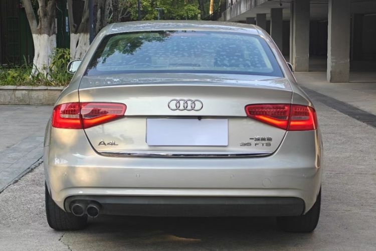 Used Audi A4L 2015 35 TFSI Automatic Comfort Model Exterior 4