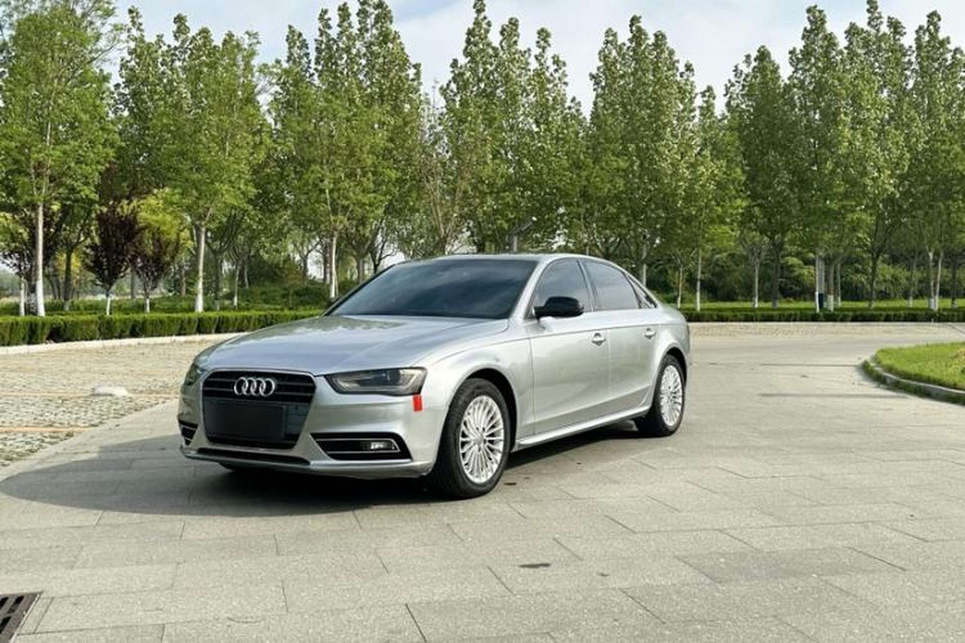 Used Audi A4L 2015 35 TFSI Automatic Comfort Model Front Left 45 Deg