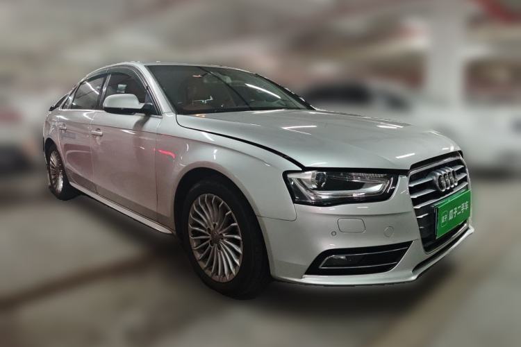 Used Audi A4L 2015 35 TFSI Automatic Comfort Model Front Right 45 Deg