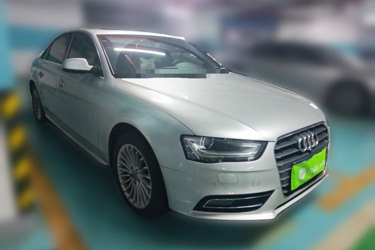 Used Audi A4L 2015 35 TFSI Automatic Comfort Model Front Right 45 Deg