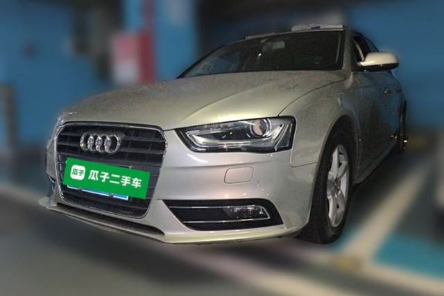 Audi A4L 2015 35 TFSI Automatic Standard Model مستعملة