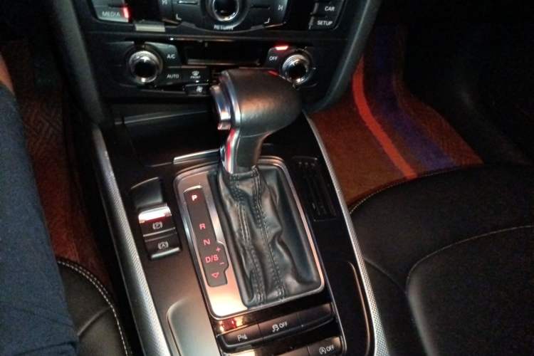 Used Audi A4L 2015 45 TFSI quattro Individual Sport Edition Gear Lever