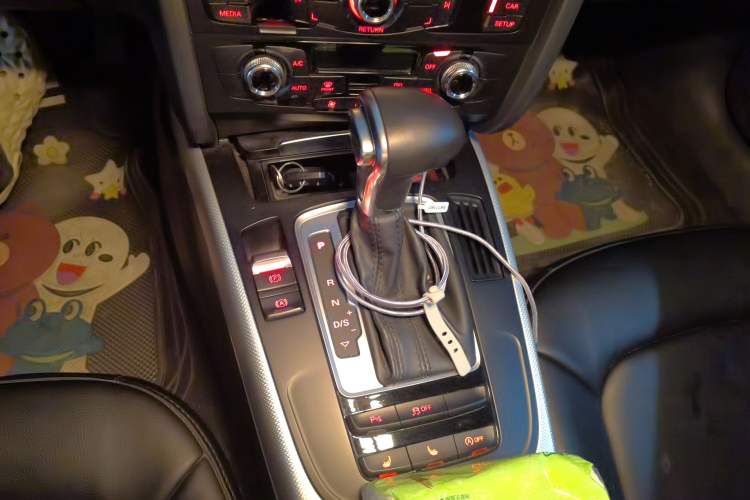 Used Audi A4L 2015 45 TFSI quattro Individual Sport Edition Gear Lever