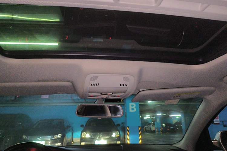 Used Audi A4L 2015 35 TFSI Automatic Standard Model Headliner