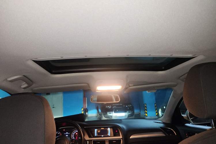 Used Audi A4L 2015 35 TFSI Automatic Standard Model Headliner