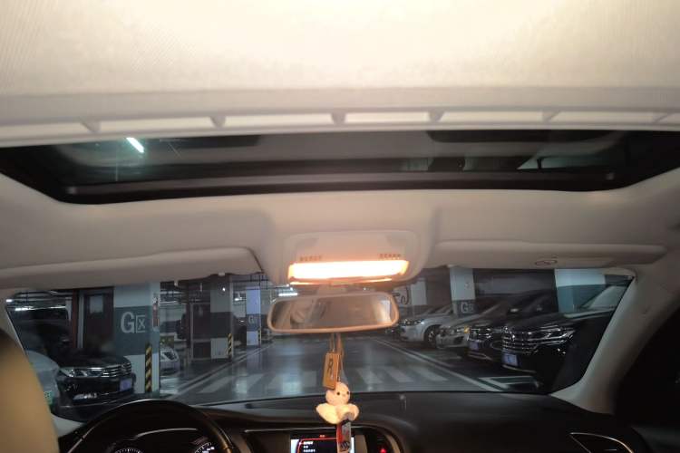 Used Audi A4L 2015 45 TFSI quattro Individual Sport Edition Headliner