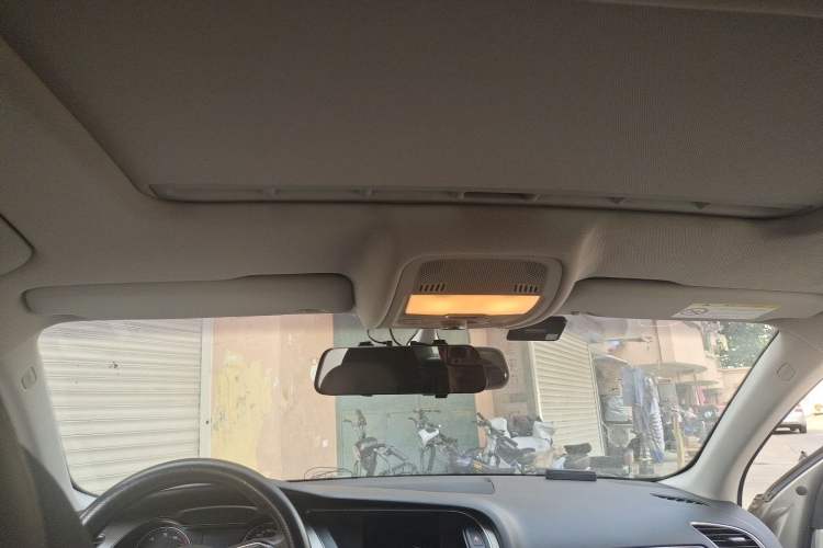 Used Audi A4L 2015 35 TFSI Automatic Comfort Model Headliner