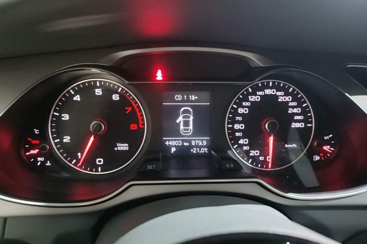 Used Audi A4L 2015 35 TFSI Automatic Standard Model Instrument Cluster