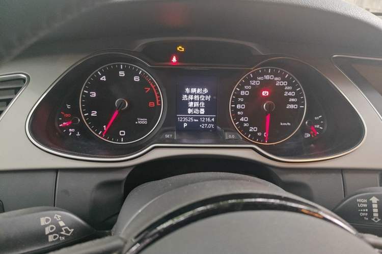 Used Audi A4L 2015 35 TFSI Automatic Comfort Model Instrument Cluster