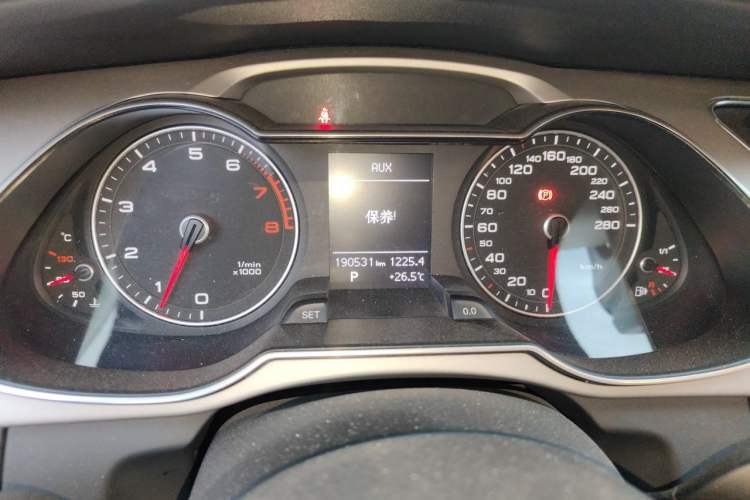 Used Audi A4L 2015 35 TFSI Automatic Comfort Model Instrument Cluster