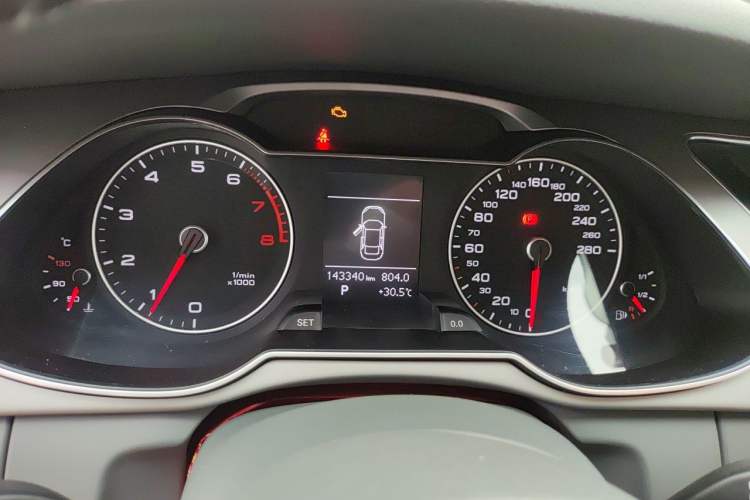 Used Audi A4L 2015 35 TFSI Automatic Standard Model Instrument Cluster