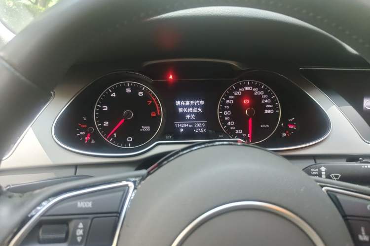 Used Audi A4L 2015 35 TFSI Automatic Comfort Model Instrument Cluster