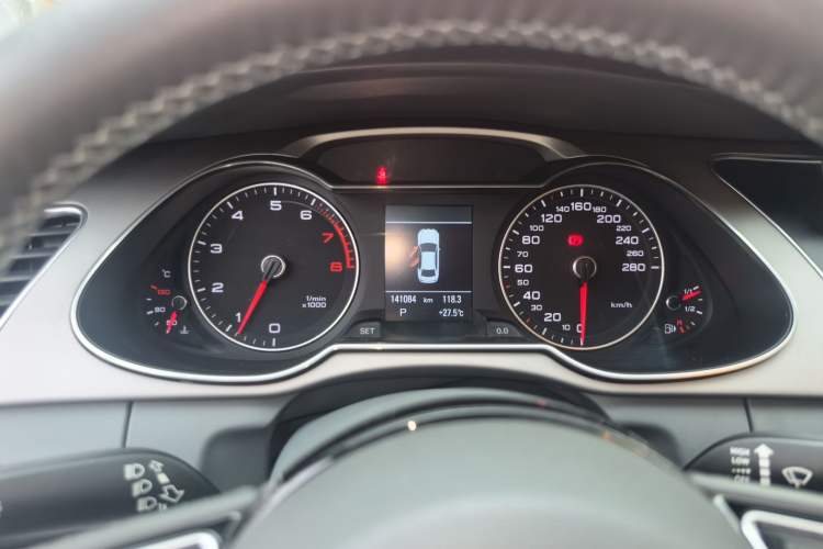Used Audi A4L 2015 35 TFSI Automatic Technology Model Instrument Cluster