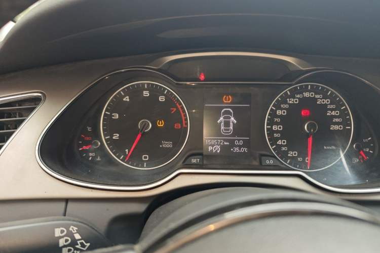 Used Audi A4L 2015 35 TFSI Automatic Comfort Model Instrument Cluster