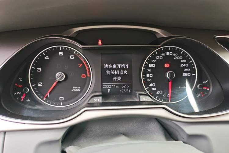 Used Audi A4L 2015 35 TFSI Automatic Comfort Model Instrument Cluster