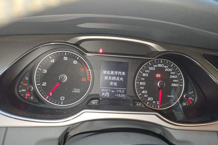 Used Audi A4L 2015 35 TFSI Automatic Standard Model
