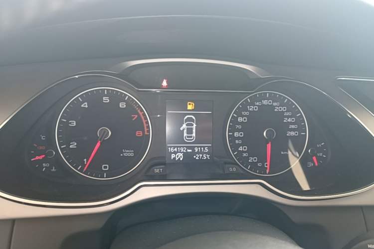 Used Audi A4L 2015 35 TFSI Automatic Standard Model Instrument Cluster