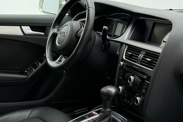 Used Audi A4L 2015 45 TFSI quattro Individual Sport Edition Interior 1