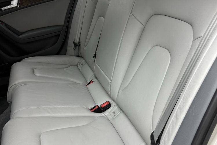 Used Audi A4L 2015 35 TFSI Automatic Technology Model Interior 3