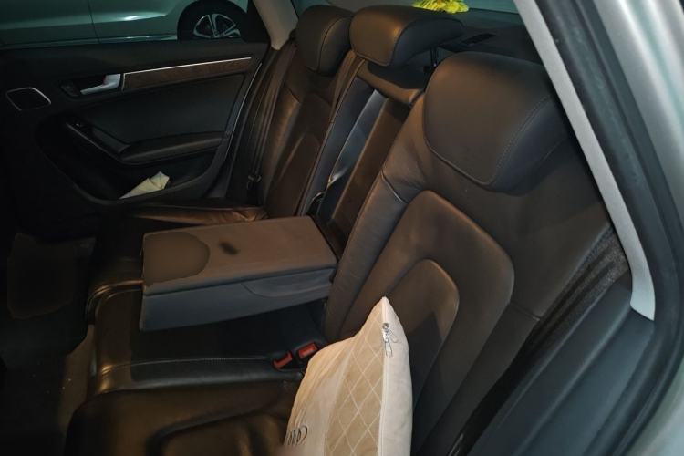 Used Audi A4L 2015 35 TFSI Automatic Technology Model Interior 4