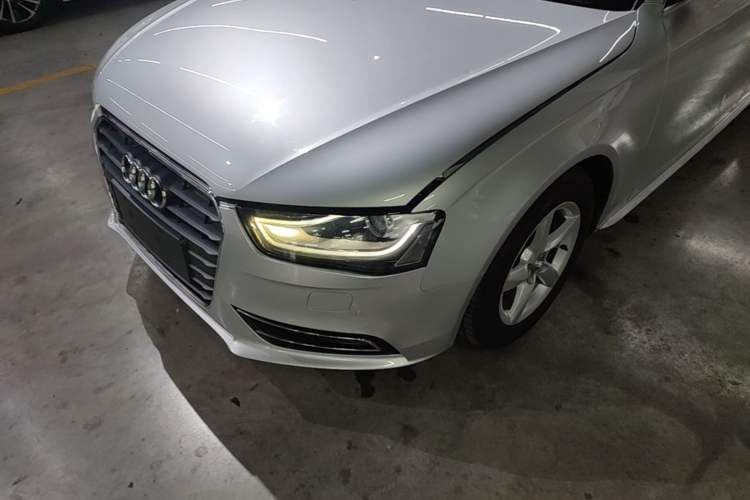 Used Audi A4L 2015 35 TFSI Automatic Standard Model Left Front Headlight