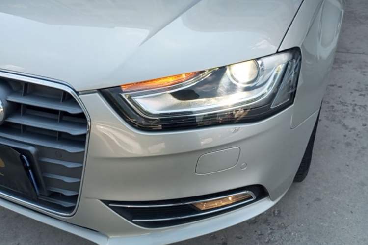 Used Audi A4L 2015 35 TFSI Automatic Comfort Model Left Front Headlight