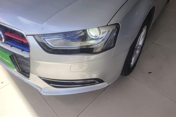 Used Audi A4L 2015 35 TFSI Automatic Standard Model Left Front Headlight
