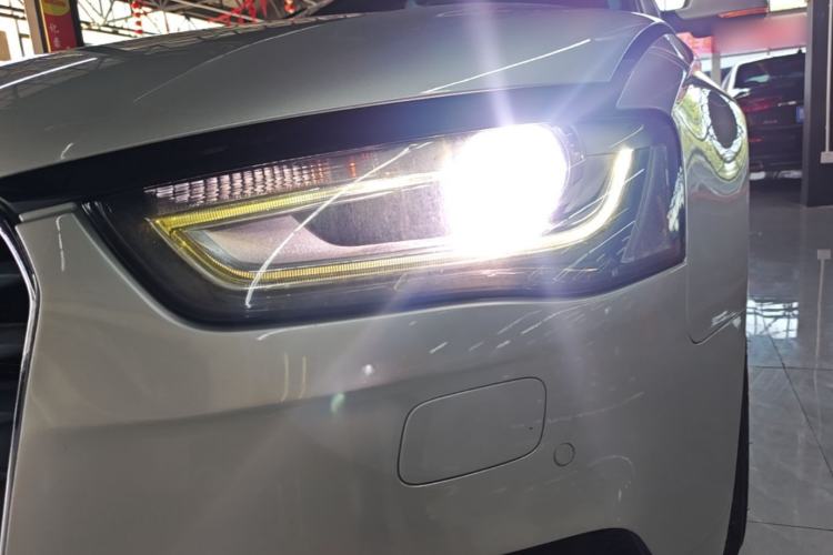 Used Audi A4L 2015 35 TFSI Automatic Standard Model Left Front Headlight