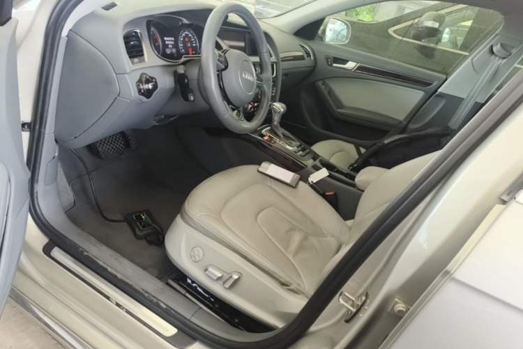 Used Audi A4L 2015 35 TFSI Automatic Comfort Model Left Front Seat