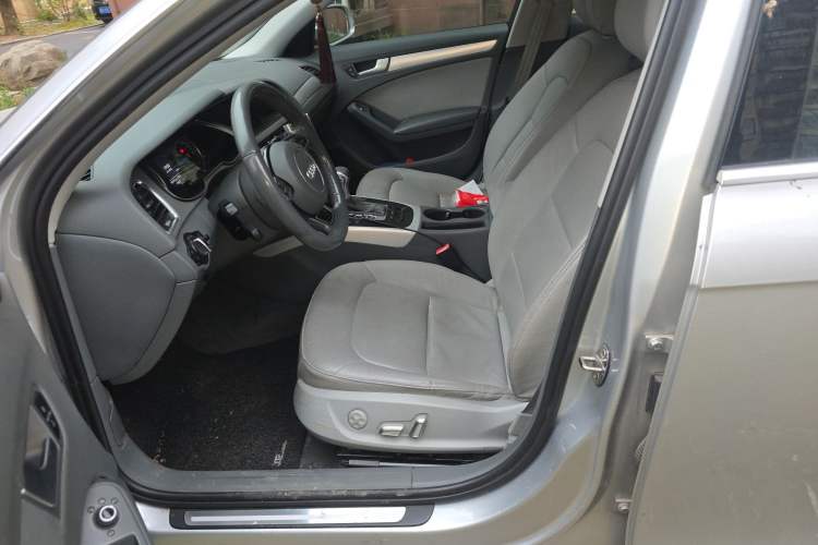 Used Audi A4L 2015 35 TFSI Automatic Standard Model
