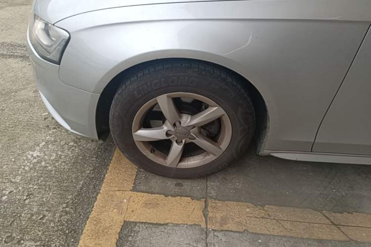 Used Audi A4L 2015 35 TFSI Automatic Standard Model Left Front Wheel Hub