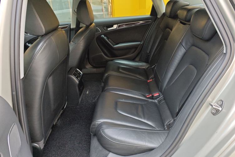 Used Audi A4L 2015 35 TFSI Automatic Comfort Model Left Rear Seat