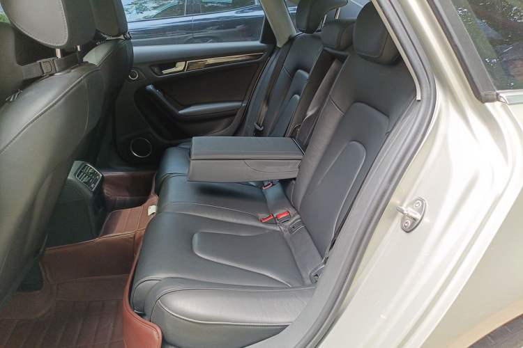 Used Audi A4L 2015 35 TFSI Automatic Comfort Model Left Rear Seat