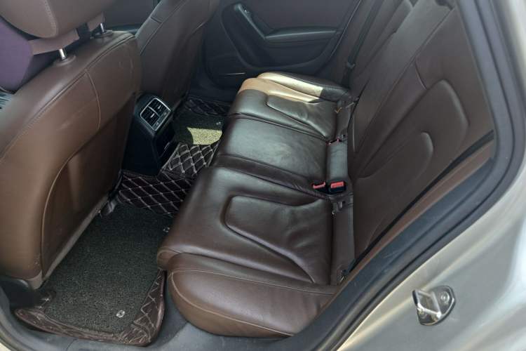 Used Audi A4L 2015 35 TFSI Automatic Comfort Model Left Rear Seat