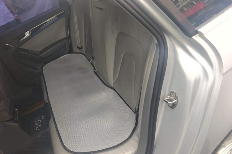 Used Audi A4L 2015 35 TFSI Automatic Comfort Model Left Rear Seat