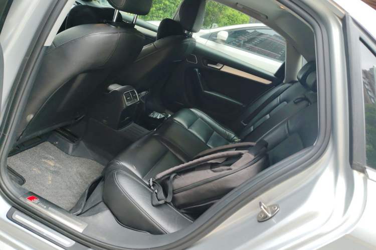 Used Audi A4L 2015 35 TFSI Automatic Standard Model Left Rear Seat
