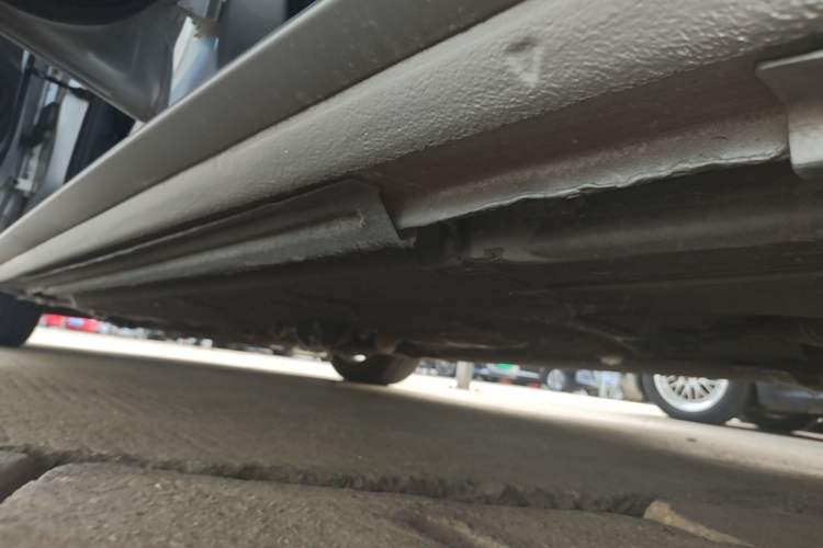 Used Audi A4L 2015 35 TFSI Automatic Standard Model Left Side Sill