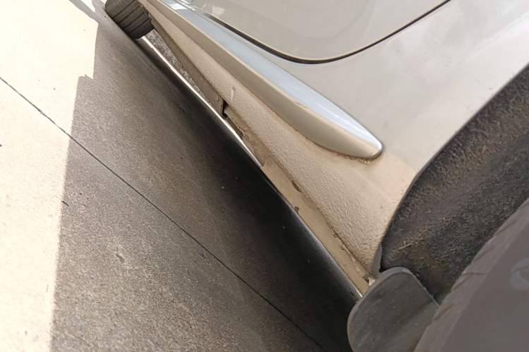Used Audi A4L 2015 35 TFSI Automatic Standard Model Left Side Sill