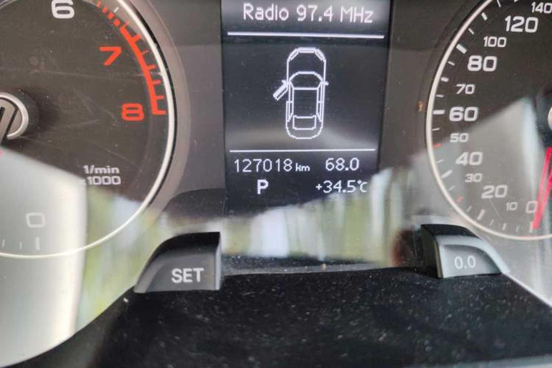Used Audi A4L 2015 35 TFSI Automatic Standard Model Odometer Close Up