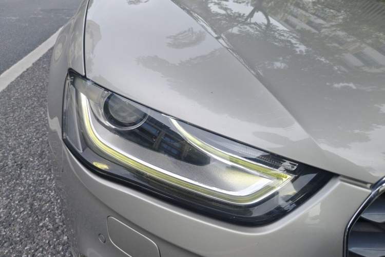 Used Audi A4L 2015 35 TFSI Automatic Standard Model Right Front Headlight