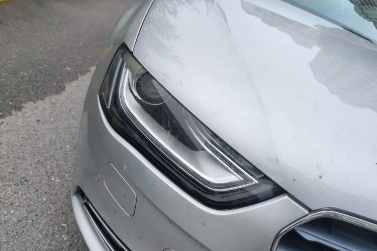 Used Audi A4L 2015 35 TFSI Automatic Standard Model Right Front Headlight