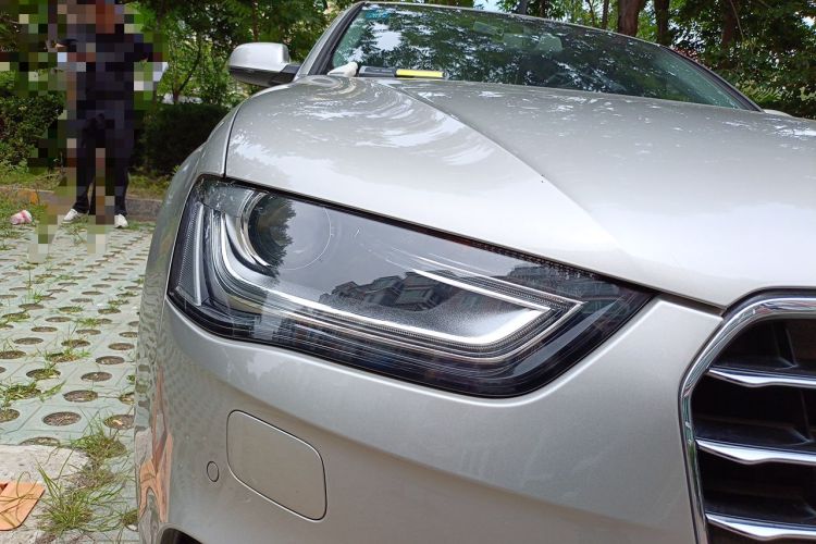 Used Audi A4L 2015 35 TFSI Automatic Comfort Model Right Front Headlight