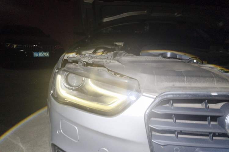 Used Audi A4L 2015 35 TFSI Automatic Comfort Model Right Front Headlight