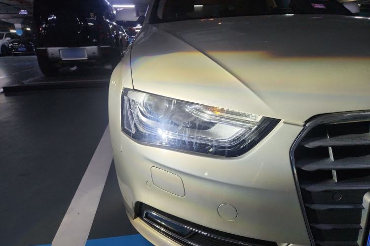 Used Audi A4L 2015 35 TFSI Automatic Standard Model Right Front Headlight