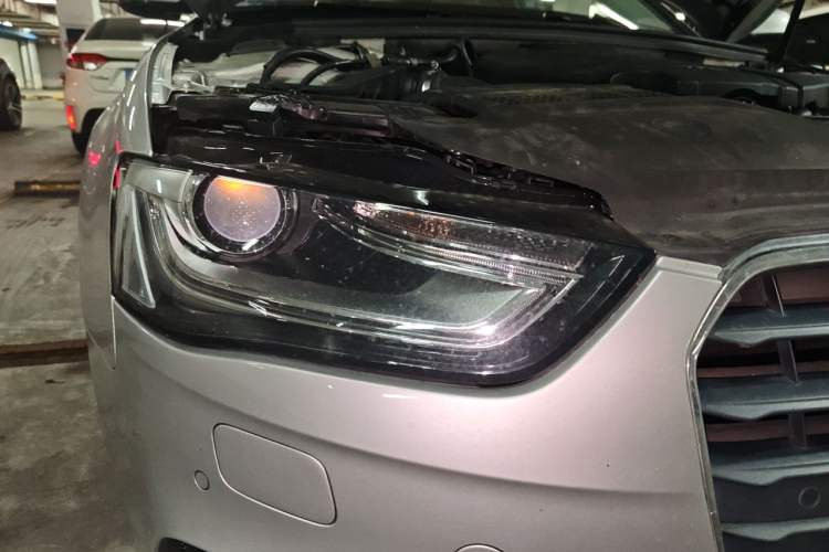 Used Audi A4L 2015 35 TFSI Automatic Comfort Model Right Front Headlight